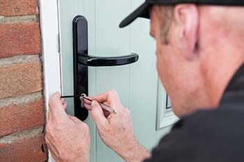 Get Your Lock Solutions from the Best Locksmith Avondale Arizona Has to Offer